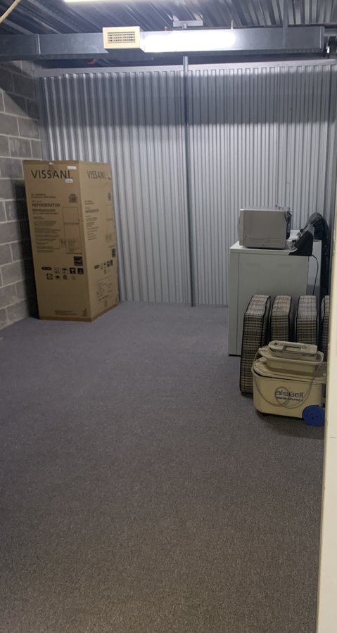 11 x 15 storage unit in Livingston, NJ