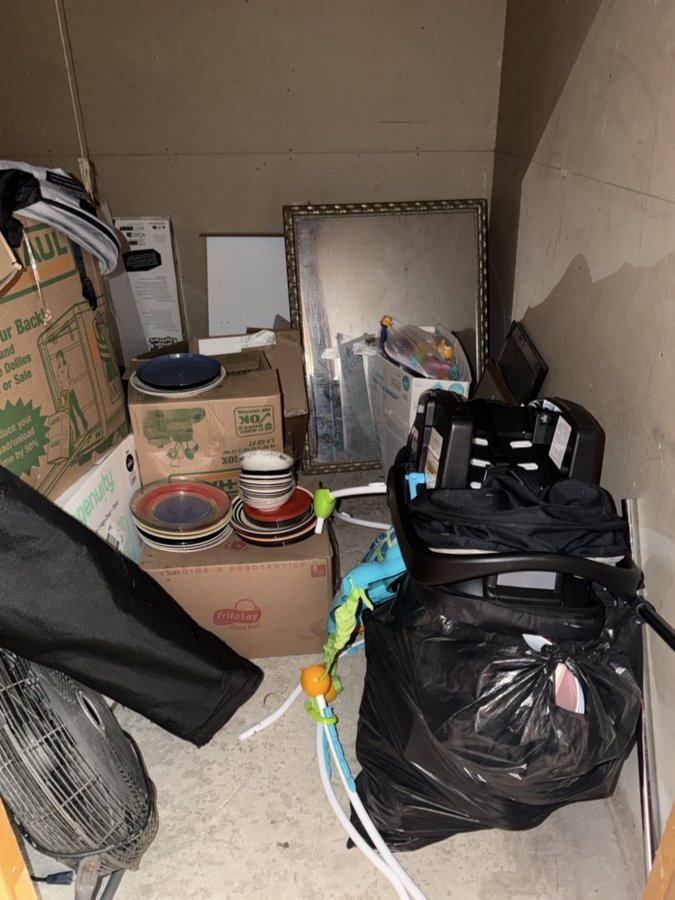 10 x 10 storage unit in Chesapeake, VA