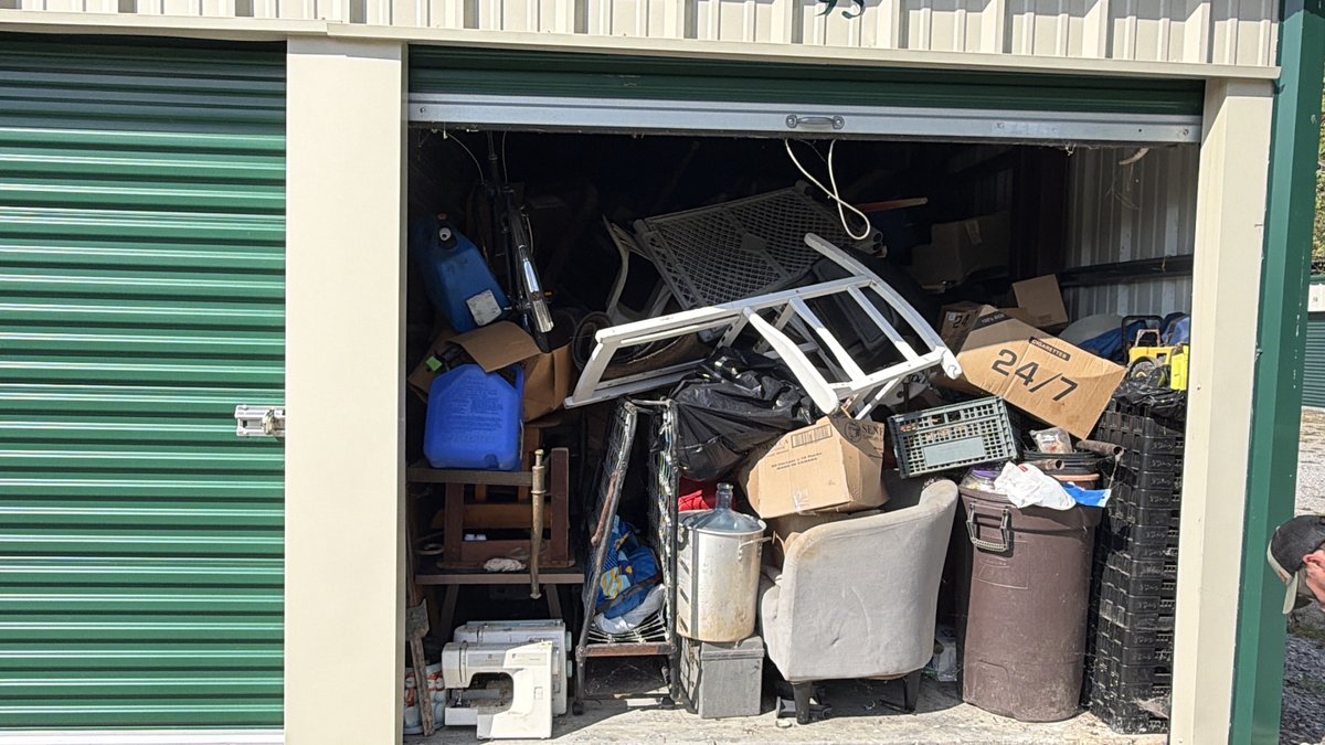 10 x 30 storage unit in Cookeville, TN