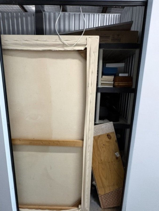 10 x 5 storage unit in Plano, TX