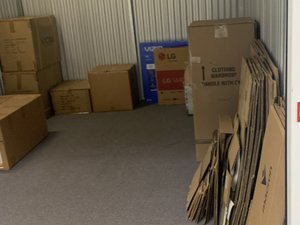 10 x 15 storage unit in Livingston, NJ