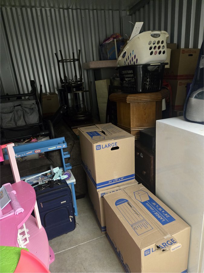 10 x 15 storage unit in Grove City, PA
