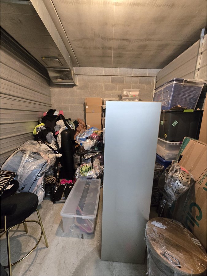 10 x 10 storage unit in Columbia, MD