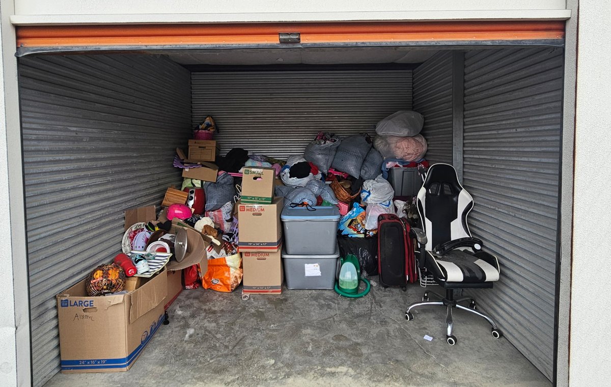 10 x 10 storage unit in Lancaster, NY
