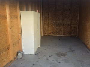 12 x 20 unit in Hubbard