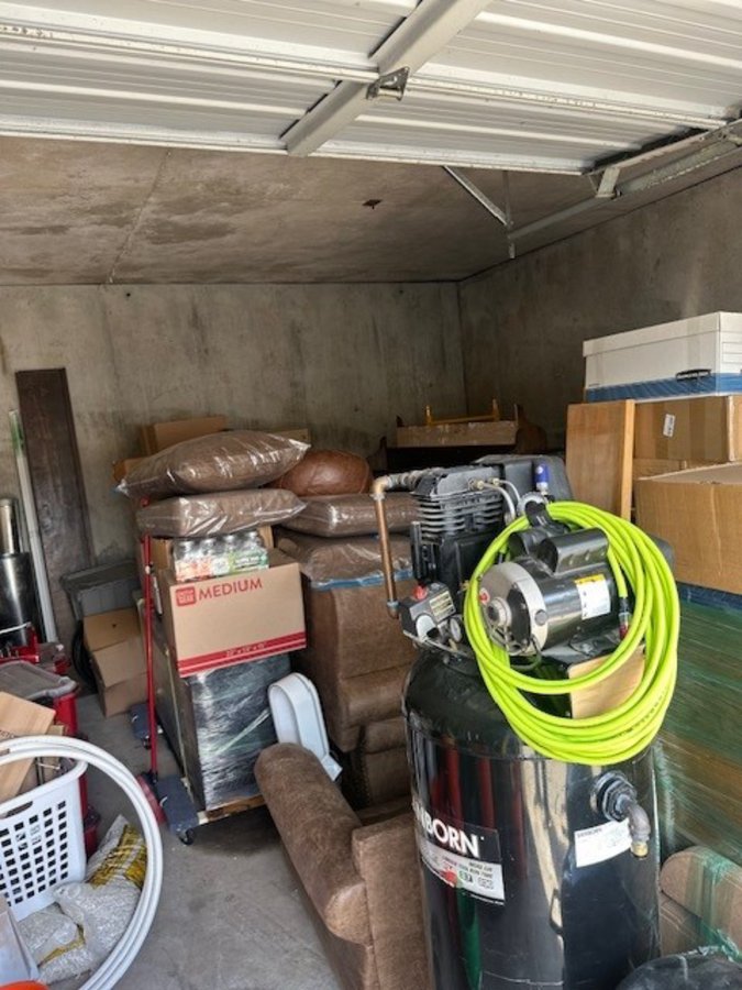 20 x 20 storage unit in Menomonee Falls, WI