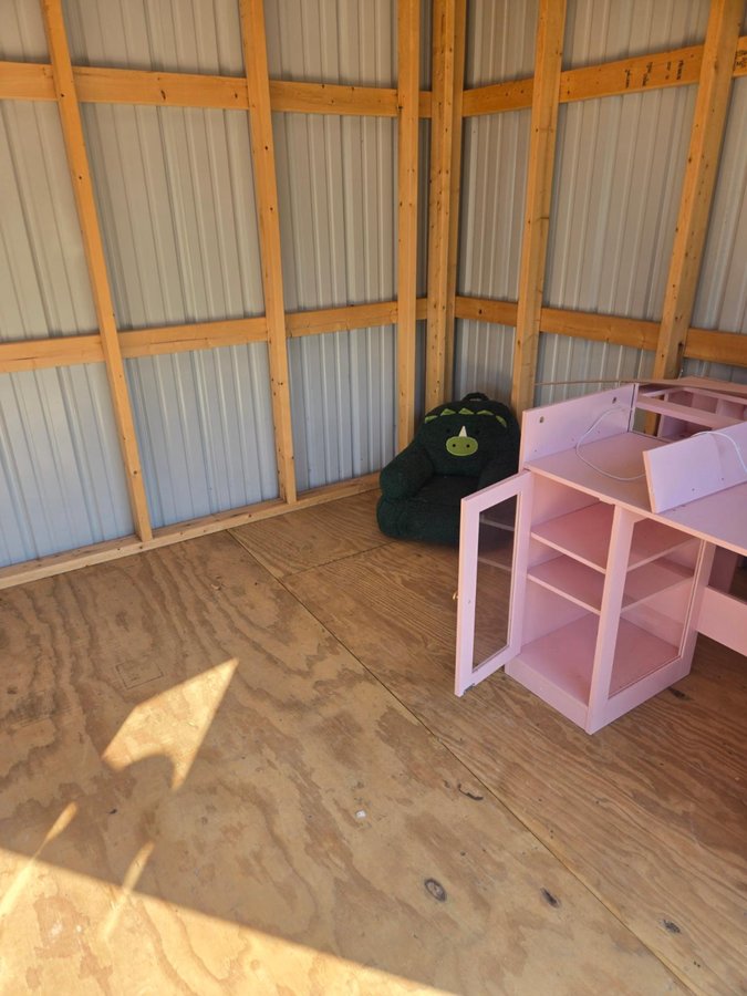 10 x 10 storage unit in Meadville, PA