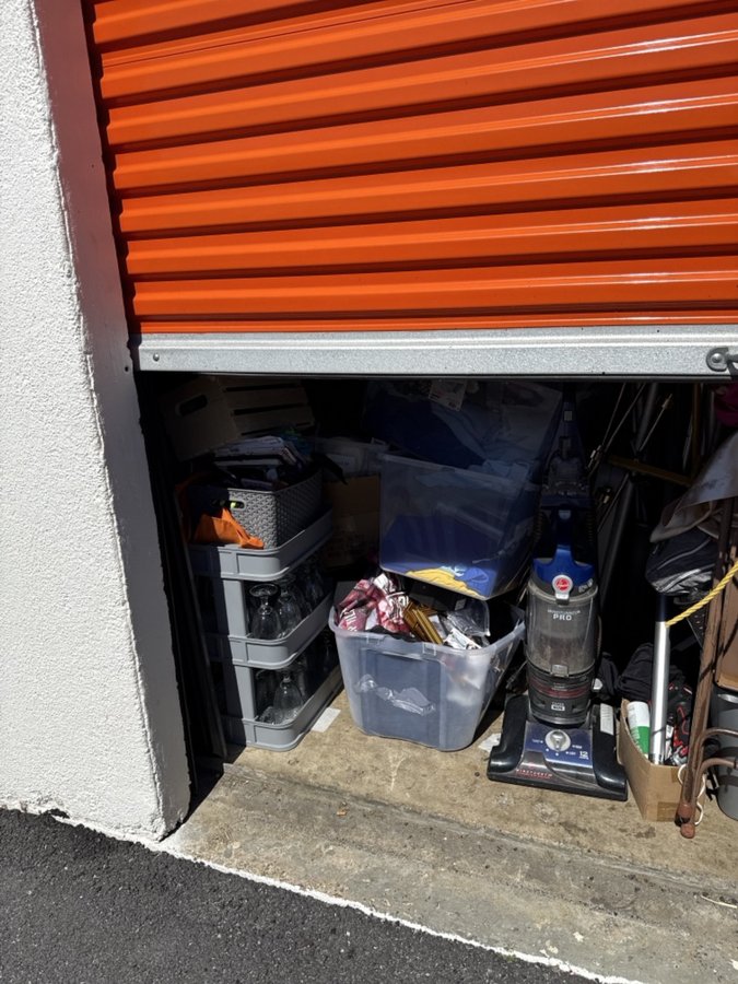 15 x 25 storage unit in Norfolk, VA