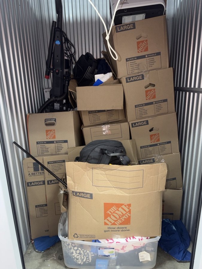 5 x 5 storage unit in Chesapeake, VA