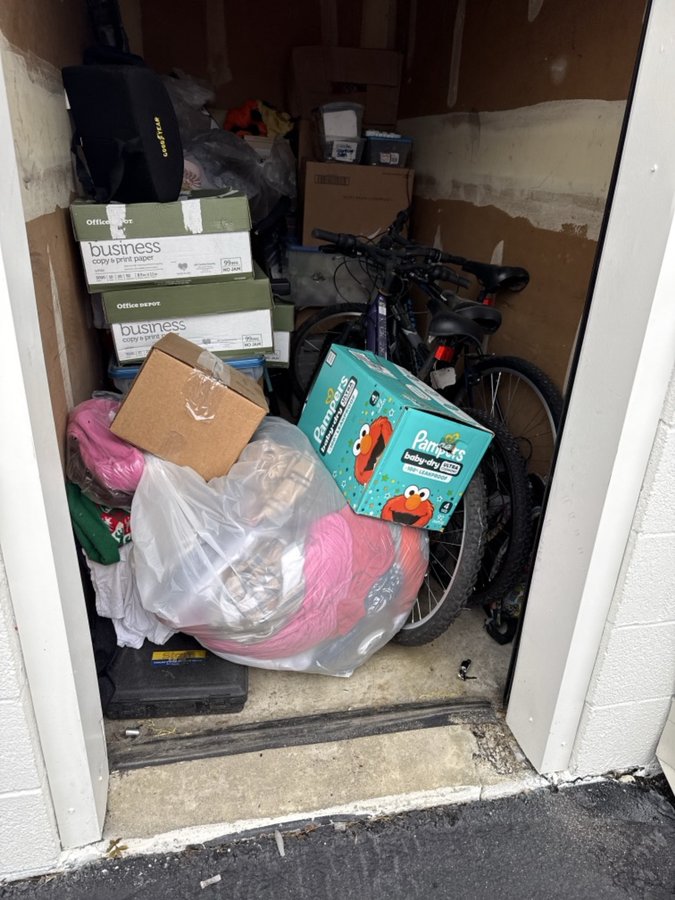 5 x 10 storage unit in Norfolk, VA