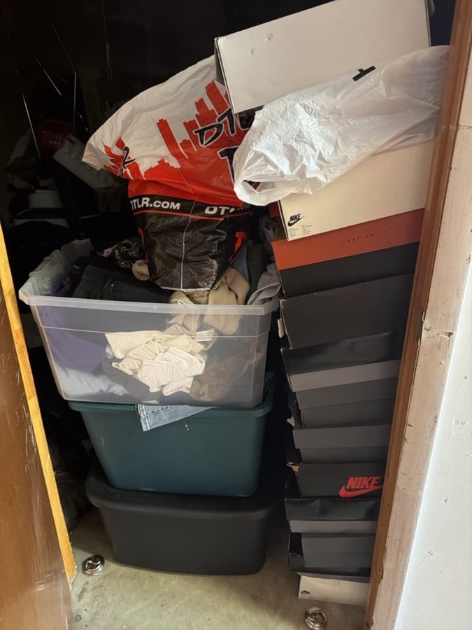 10 x 10 storage unit in Chesapeake, VA