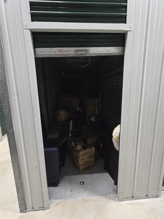 5 x 15 storage unit in Miami, FL