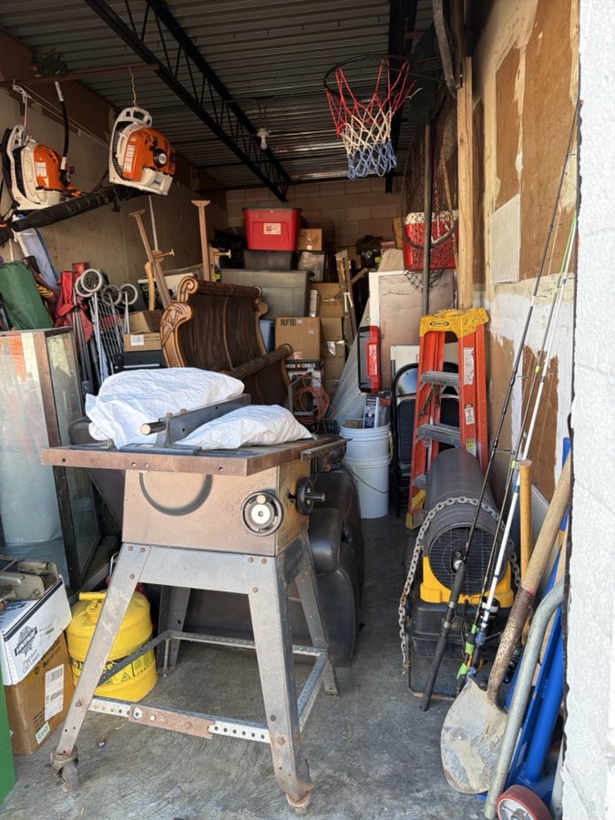 10 x 30 storage unit in Norfolk, VA