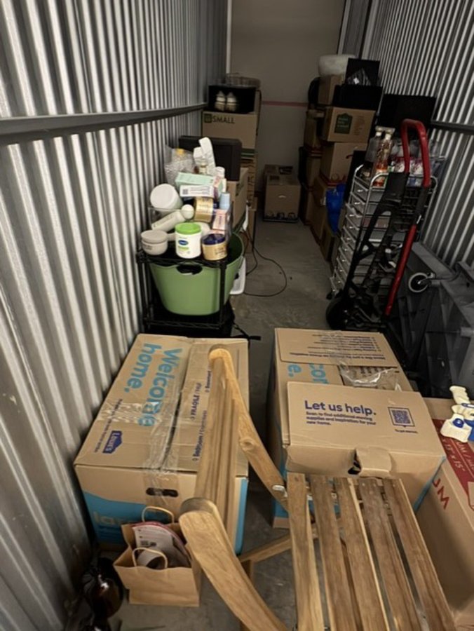 10 x 20 storage unit in Plano, TX