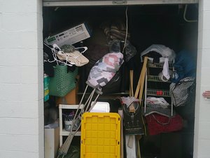 10 x 10 storage unit in Columbia, MO