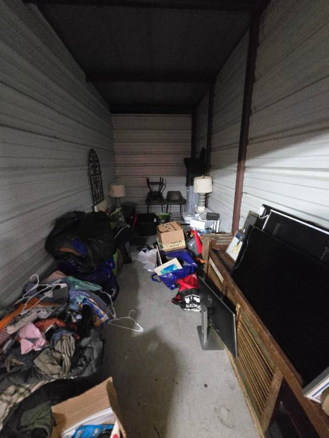 7 x 20 storage unit in Austin, TX