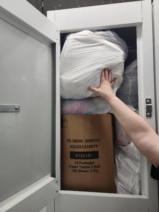 2 x 2 storage unit in Chicago, IL