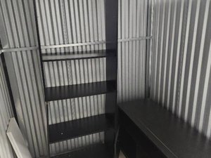 5 x 5 storage unit in Chicago, IL