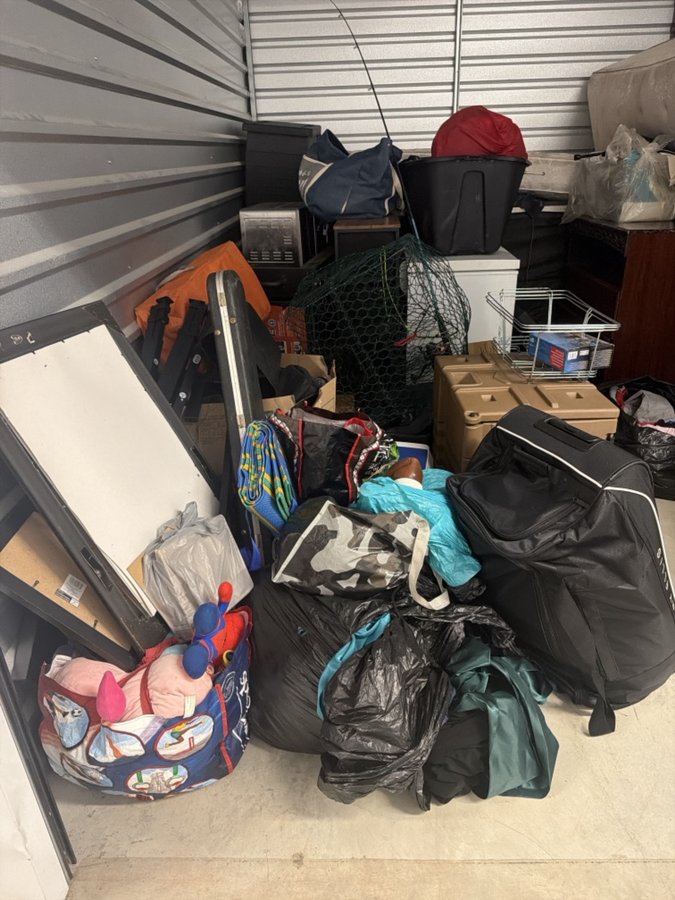 10 x 15 storage unit in Norfolk, VA