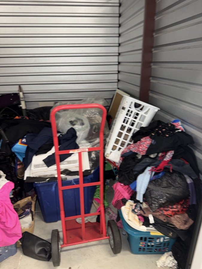 10 x 10 storage unit in Norfolk, VA