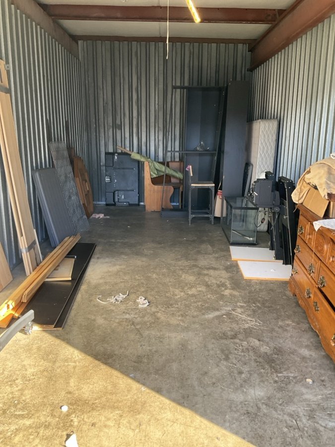 10 x 20 storage unit in Lafayette, IN