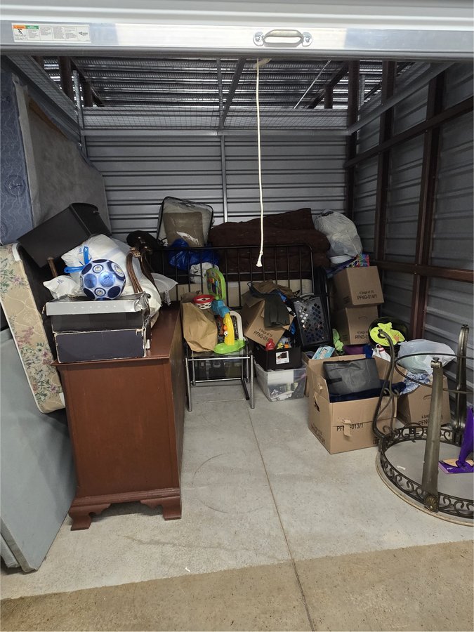 10 x 10 storage unit in Port St Lucie, FL