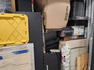 10 x 20 storage unit in Huntington Park, CA