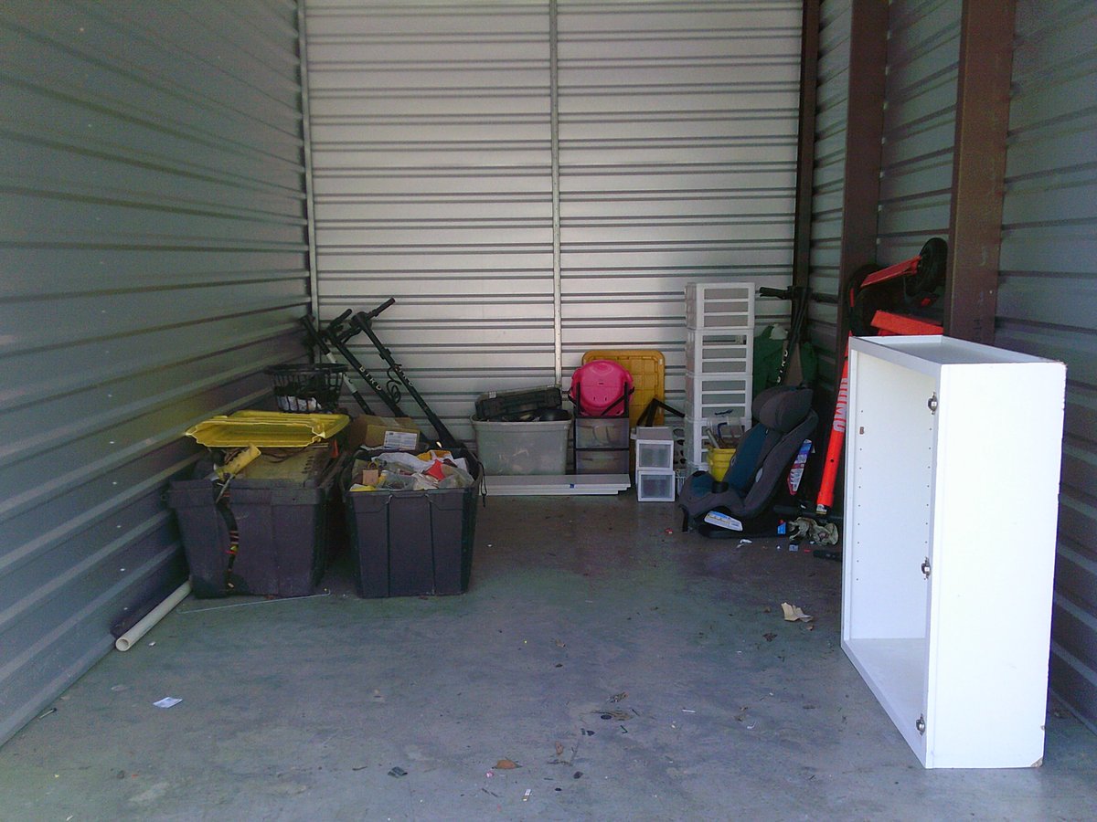 10 x 20 storage unit in Fredericksburg, VA