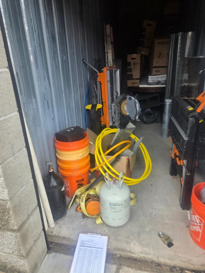 5 x 15 storage unit in Mckees Rocks, PA