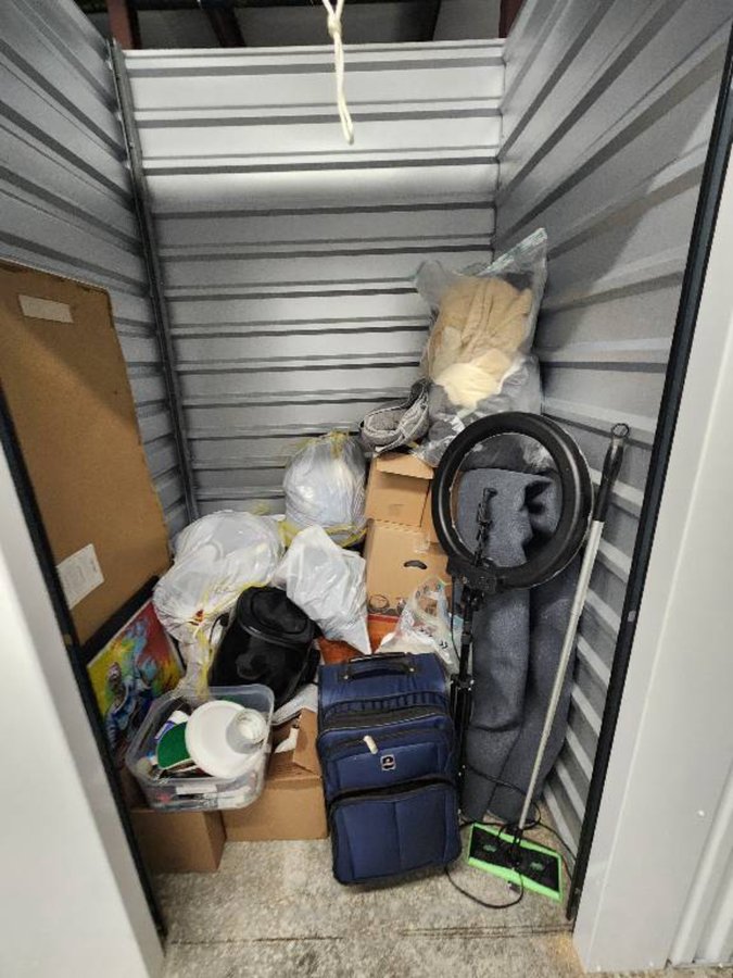 5 x 5 storage unit in Stone Mountain, GA