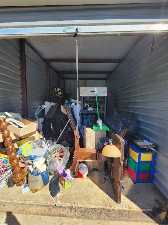 10 x 20 storage unit in Stone Mountain, GA