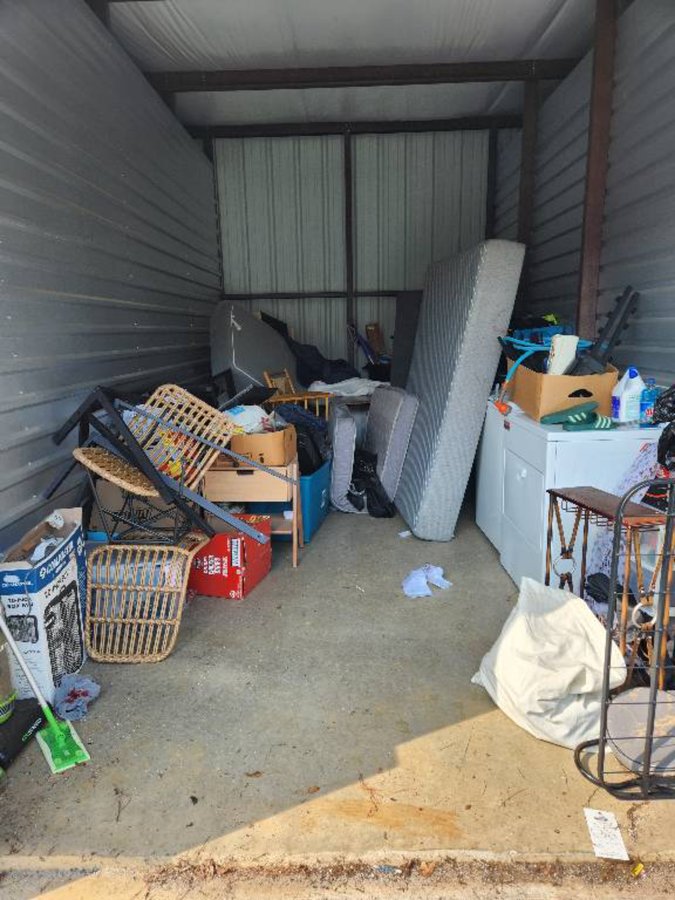 10 x 20 storage unit in Stone Mountain, GA