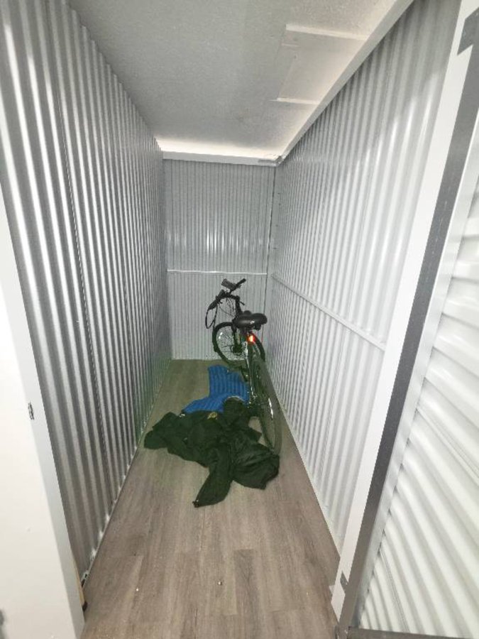 5 x 8 storage unit in Indianapolis, IN