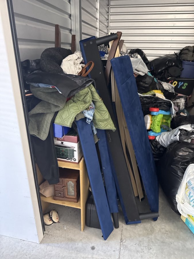 10 x 15 storage unit in Portsmouth, VA