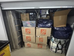 10 x 10 storage unit in Skokie, IL