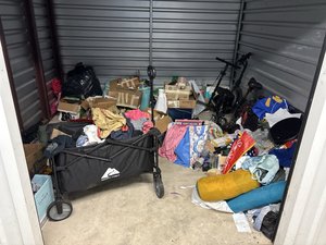 10 x 10 storage unit in Manalapan, NJ