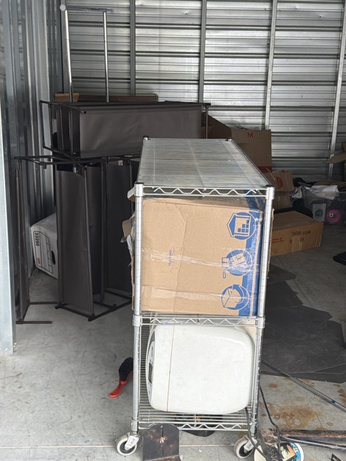 10 x 20 storage unit in Chesapeake, VA