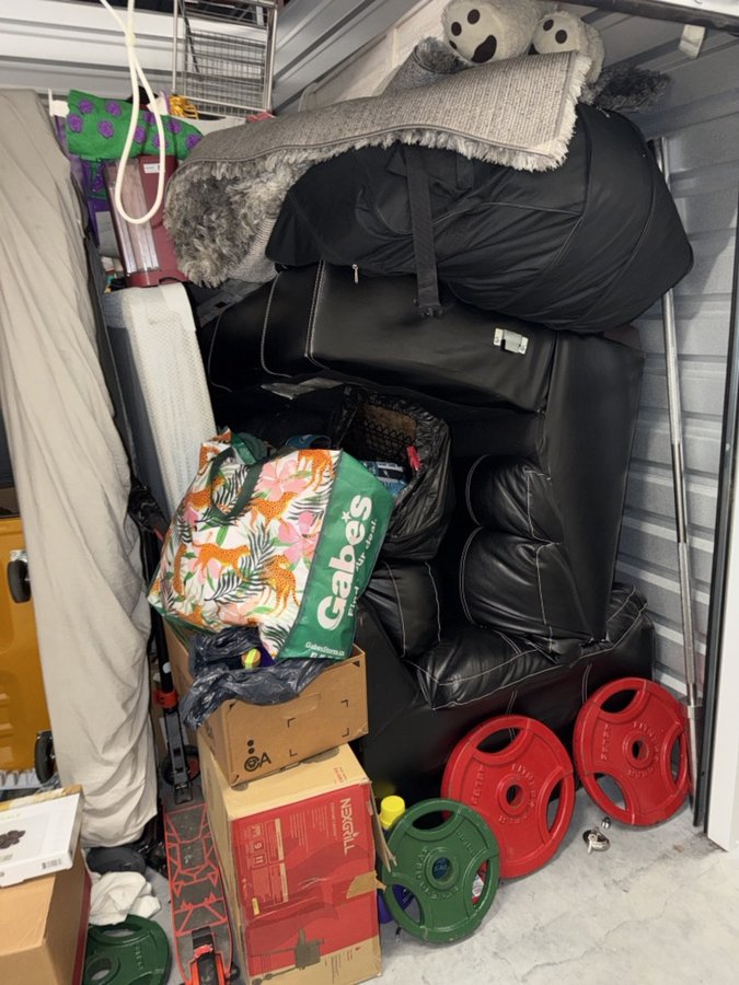 10 x 10 storage unit in Virginia Beach, VA