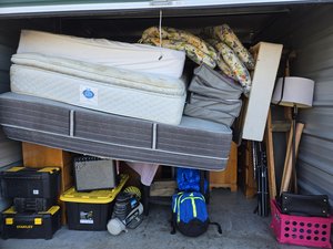 20 x 20 storage unit in Liverpool, NY