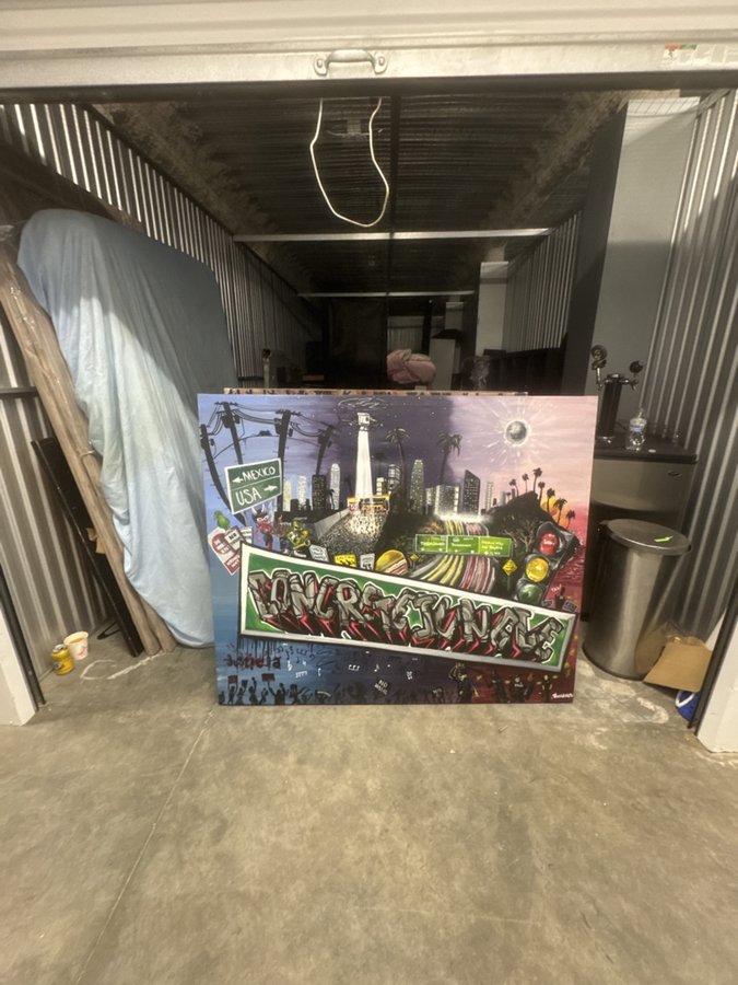 10 x 30 storage unit in South Gate, CA