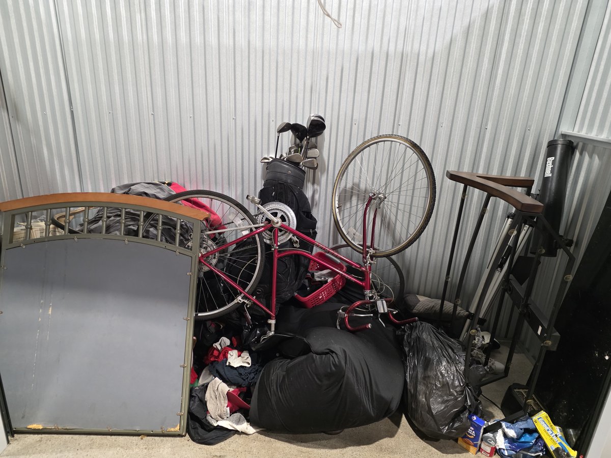 10 x 5 storage unit in Saginaw, MI