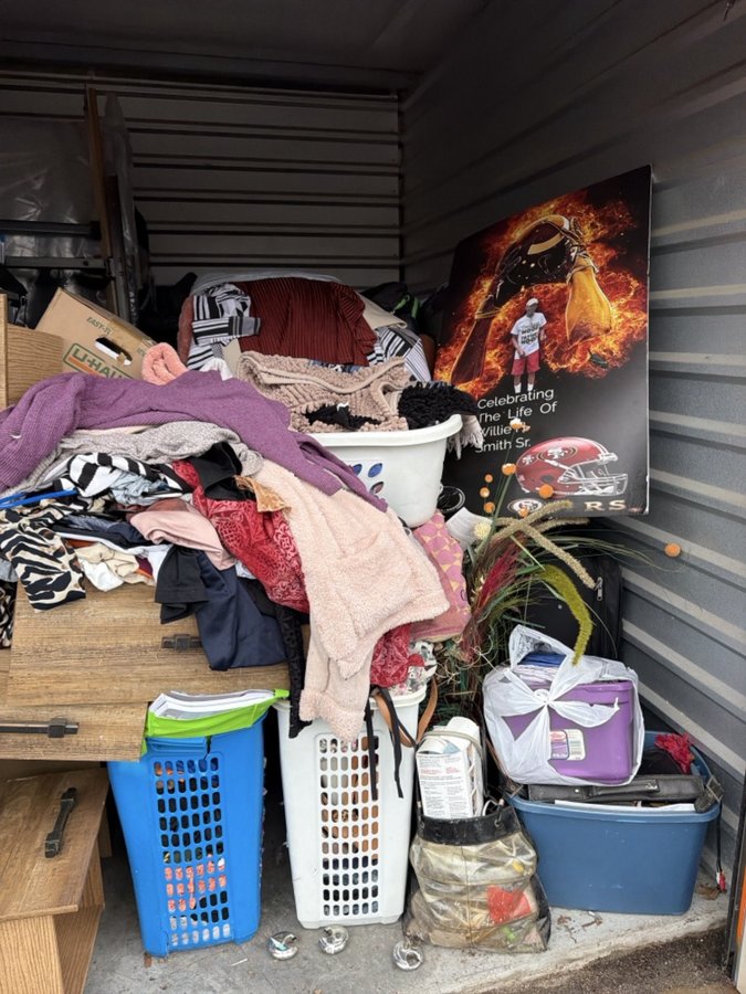 10 x 10 storage unit in Portsmouth, VA