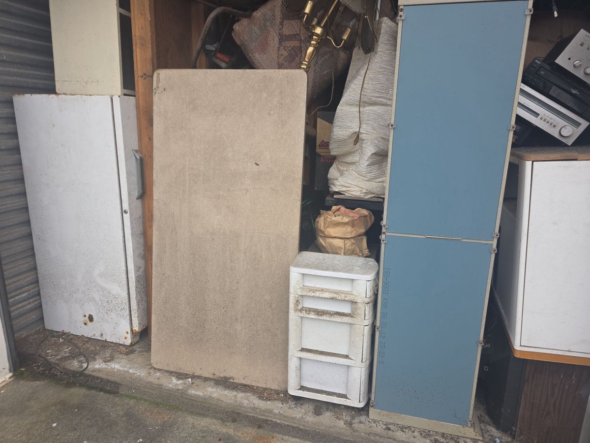 10 x 30 storage unit in Daly City, CA