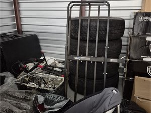 10 x 10 unit in San Antonio