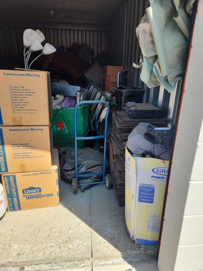 10 x 20 storage unit in Chesapeake, VA