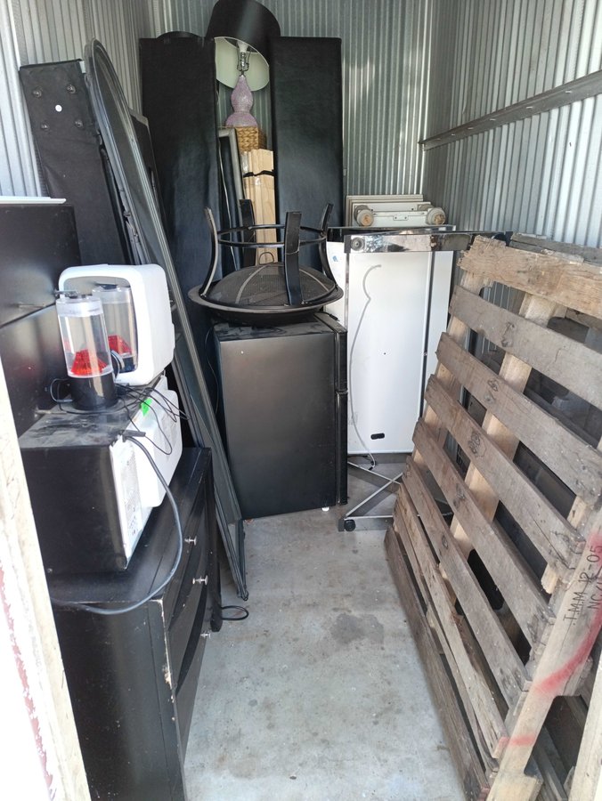 5 x 10 storage unit in Hewitt, TX