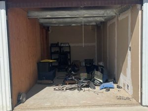 10 x 20 storage unit in Bakersfield, CA