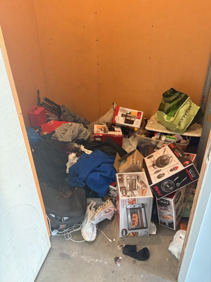 6 x 6 storage unit in Anaheim, CA