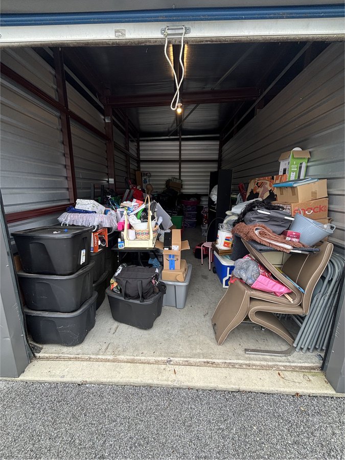 10 x 20 storage unit in Middle River, MD