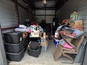 10 x 20 storage unit in Middle River, MD